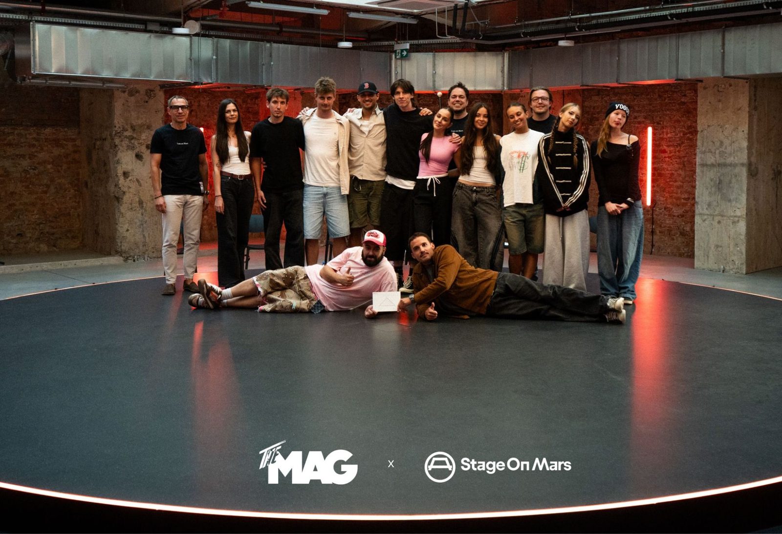 The Mag team on the round stage on Mars
